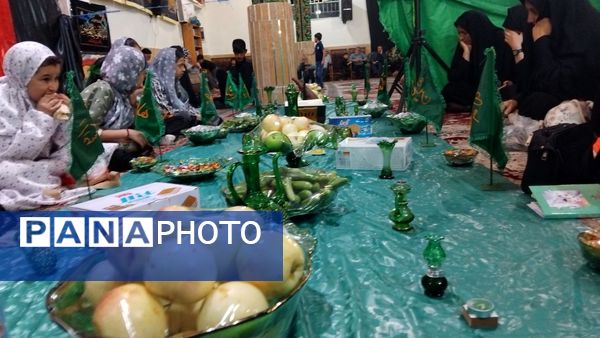 برپایی سفره حضرت‌رقیه (س) در شهر وردنجان