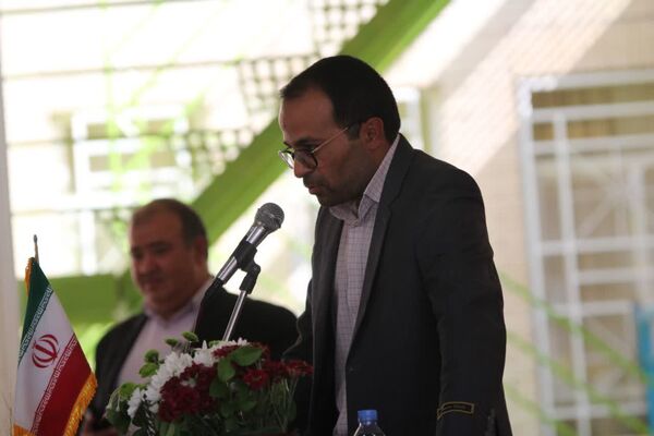نواخته شدن زنگ مهر در شهرستان بم 