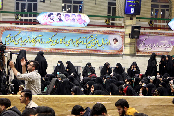 یادواره شهدای مقاومت با حضور دختر سید حسن نصرالله در قم