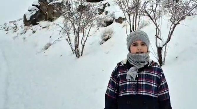 بارش برف و آغاز هیجانی دوباره در مهریز