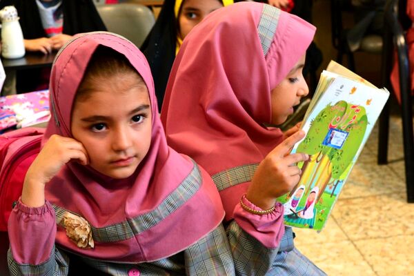 برگزاری مسابقات قرآن‌، عترت ونماز دربهارستان‌دو