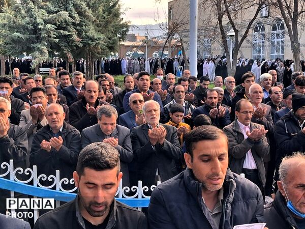 نماز عید سعید فطر در شهرستان کاشمر 