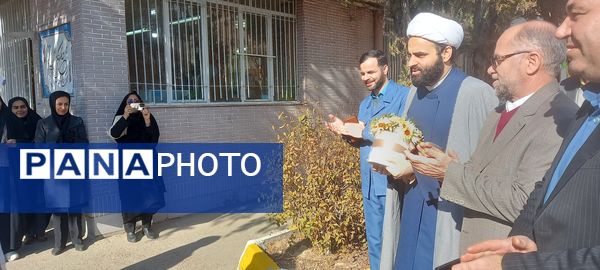 افتتاحیه زمین چمن  شهید حمیدی زاده در کانون شهید باهنر بجنورد 