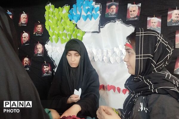 ادامه خدمت‌رسانی مواکب شهرری به تجمعات شبانه ضد صهیونیستی در میدان نماز 