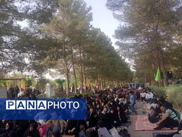 برگزاری دعای پر فضیلت عرفه در بهشت رضا(ع) مشهد