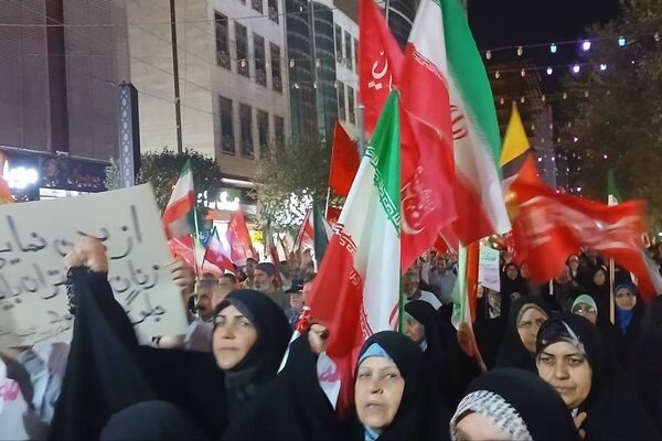 حضور مردم کرج در صد و هشتاد و یکمین خروش حماسی