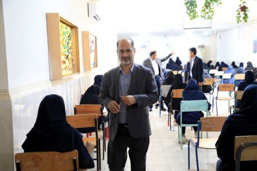 برگزاری امتحانات نهایی در فضایی منظم همراه با آرامش کامل، قابل تقدیر است