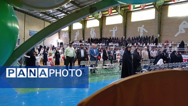 آیین تجلیل از خانواه شهدا در پروژه مهر ناحیه ۲ مشهد