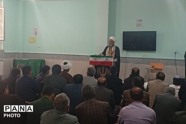 مراسم چهلمین روز شهدای دانش‌آموز و جنگ رمضان در دبیرستان پروین اعتصامی قلعه رئیسی