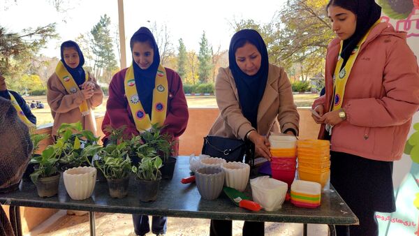 اردوی تمشک ویژه دانش‌آموزان ناحیه یک مشهد