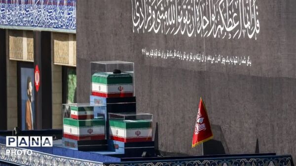 وداع با رهبر شهید ایران در تهران