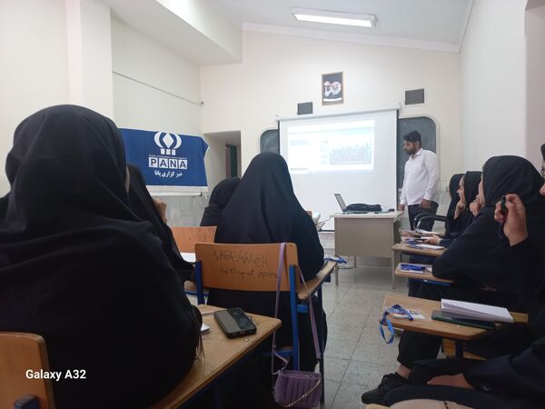 برگزاری اردوی آموزشی خبرنگار دانش‌آموزان منطقه افشار