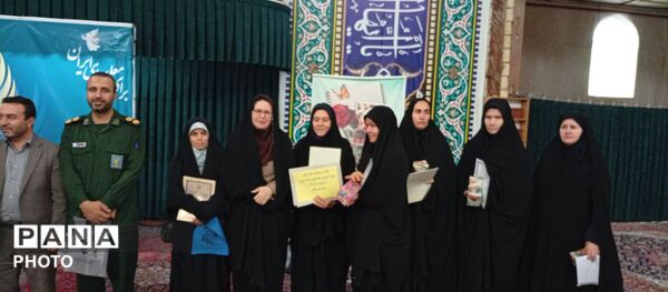 تجلیل از معلمان؛ برتر به مناسبت روز معلم در ملایر