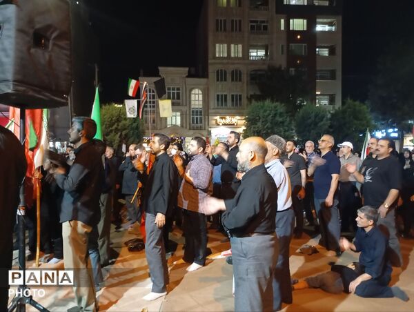 هفتمین شب از مراسم عزاداری امام حسین در حسینیه امام خامنه ای در قاب پانا