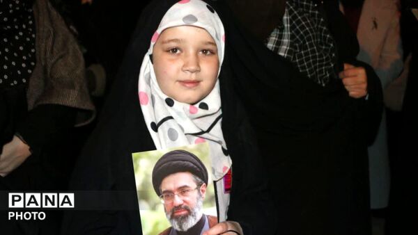 دهه نودی‌ها هم به میدان آمدند