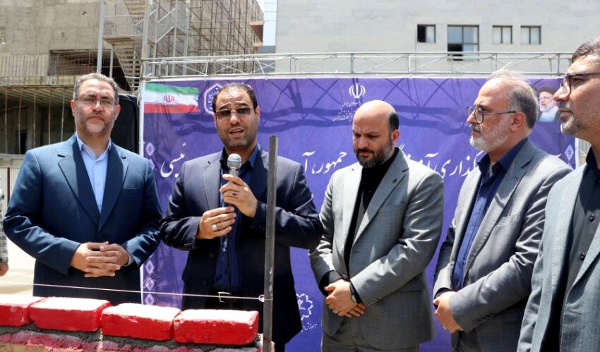 خشت‌گذاری اولین مدرسه‌ مزین به‌نام «شهید جمهور‌» توسط رضامراد صحرایی