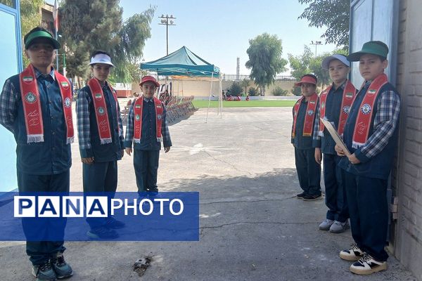 آیین افتتاحیه زمین چمن مصنوعی دبستان علی بن ابیطالب (ع) باقرشهر 