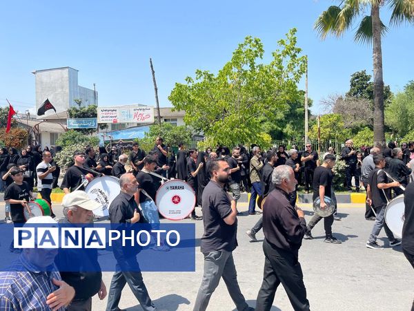 عاشورای حسینی در نور