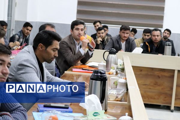 گردهمایی تخصصی مدیران مدارس ابتدایی شهرستان راز و جرگلان با معاون آموزش ابتدایی اداره‌کل استان و روسای ادارات