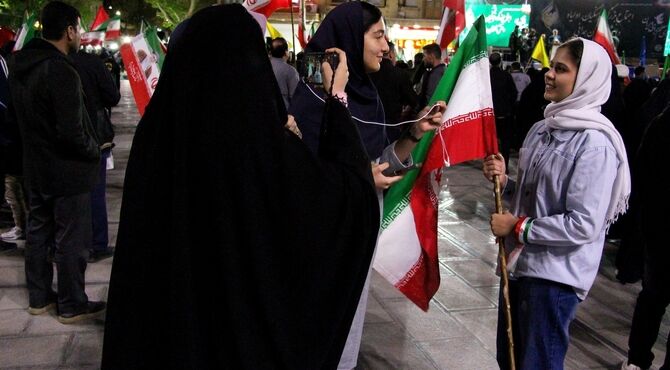 میدان امام خمینی شاهد تجمع باشکوه فرهنگیان و دانش آموزان همدان بود