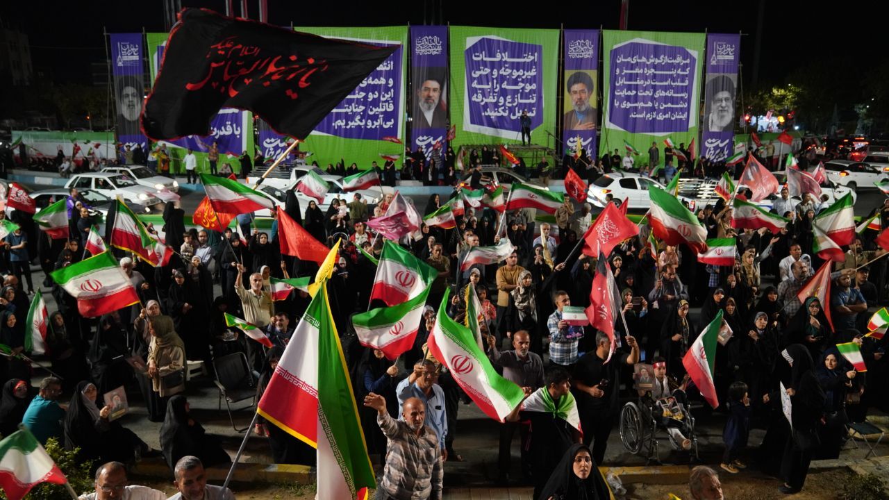 اجتماع دانش آموزان اصفهانی به مناسبت آغاز سال تحصیلی