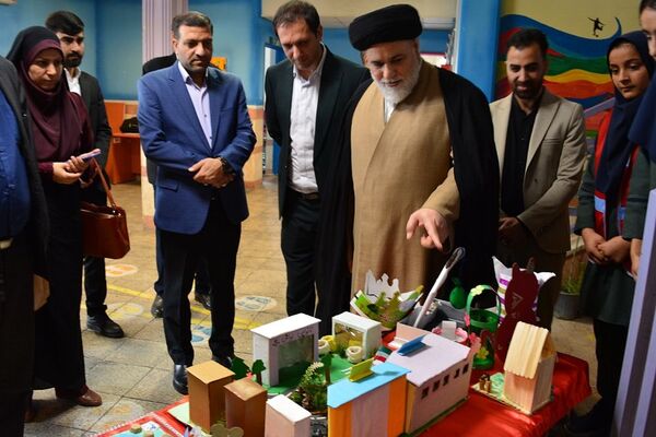 برگزاری مراسم هفته زمین پاک در بهارستان‌دو
