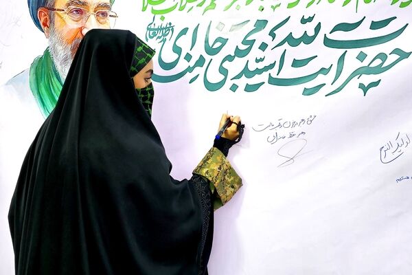 شور و حال معنوی در اجتماع بزرگ امام‌رضایی‌ها