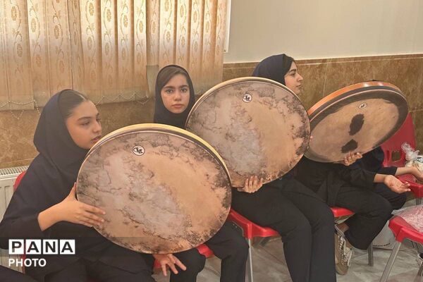 آموزش امداد و نجات در مدرسه گل‌های نمونه ورامین