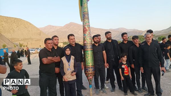 هیئت عزاداری و زنجیر زنی تکیه ابوالفضلی در روز تاسوعای حسینی