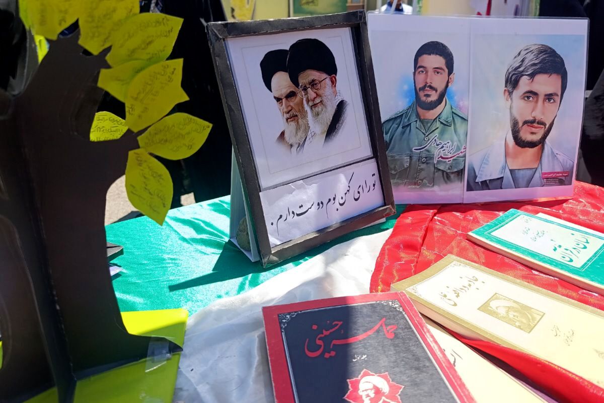معلم،معمار آینده کشور است