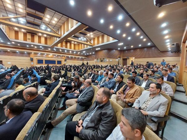 از فرهنگیان شاخص خرمدره تقدیر شد