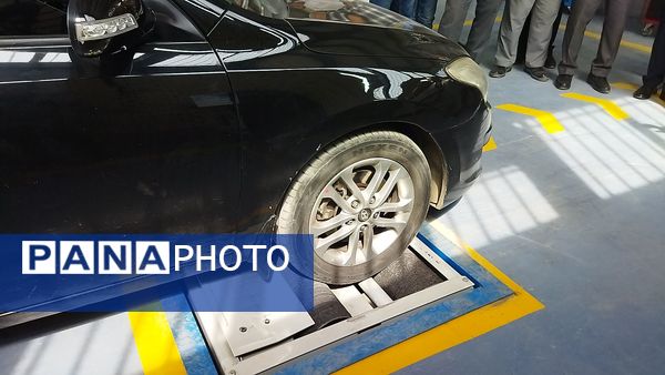 آیین افتتاحیه کارگاه و زمین چمن هنرستان تخصصی خودرو برادران نیشابور 