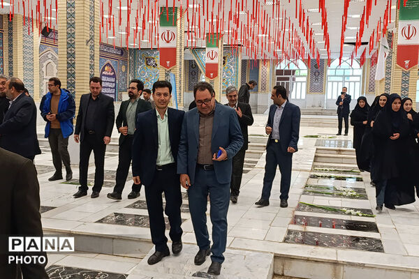 گلباران مزار شهدای معلم در بجنورد