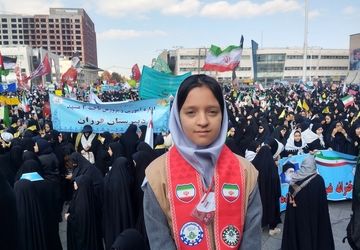 حضور گسترده مردم در راهپیمایی ۱۳ آبان