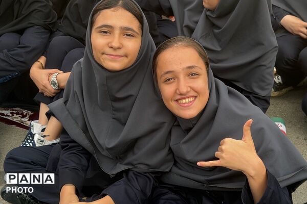 رقابت،هیجان و همدلی در المپیاد درون‌مدرسه‌ای الزهرا بهارستان۲