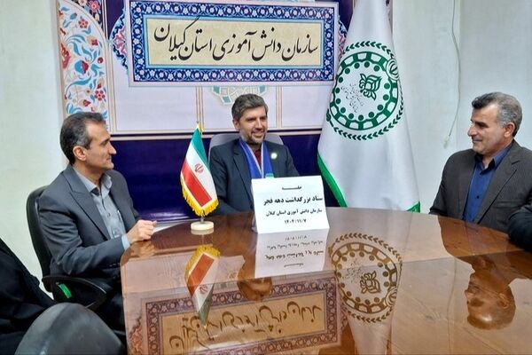 تشکل‌های دانش‌آموزی می‌توانند فضای جامعه را از التهاب درآورند