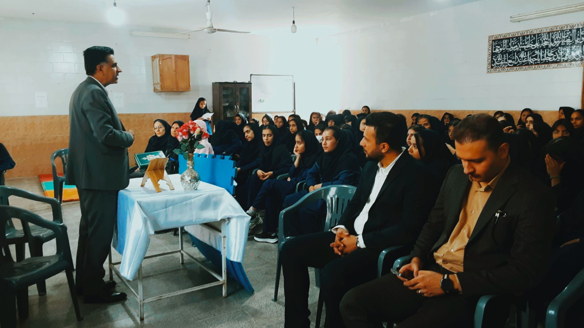 رقص مهارت در دستان دانش‌آموزان زرقانی