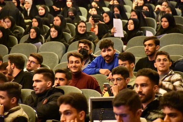 آیین گرامیداشت روز دانشجو برای دانشجو معلمان استان چهارمحال وبختیاری