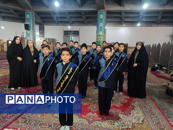 محفل انس باقرآن و اجرای سرود یاعلی با همکاری دانش‌آموزان مدرسه فرهنگ