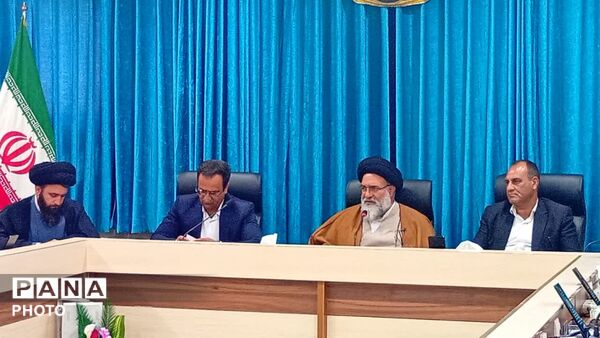 دیدار با نماینده ولی فقیه در استان 