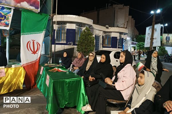  روز پرجنب‌وجوش دانش‌آموزان ورامین در غرفه آموزش و پرورش