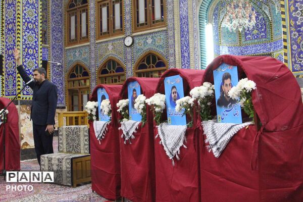 هفتمین روز بزرگداشت امام امت در مسجد روضه محمدیه یزد