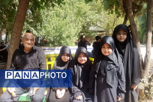 حضور کودکان و نوجوانان در راهپیمایی جاماندگان اربعین حسینی