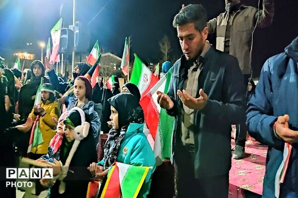 صدای ایستادگی در شب‌های خیابان شهر بار
