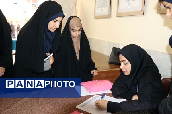 آموزش مقدماتی خبرنگاری در کانون اندیشه شهر کرمان