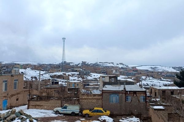 بارش برف زمستانی در روستای برزنون شهرستان نیشابور