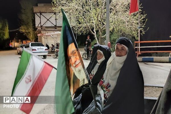 جهاد حضور در خیابان ادامه دارد
