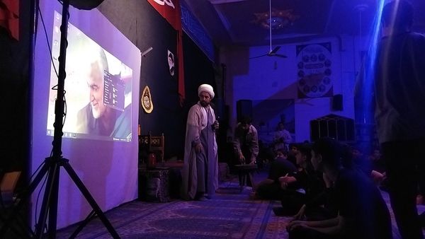 شبی معنوی برای دانش آموزان معتکف 