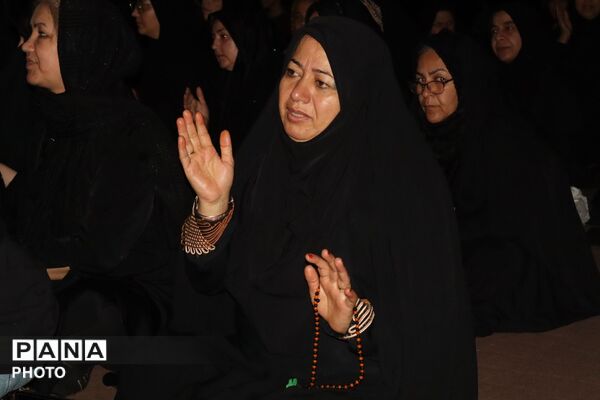 آیین عزاداری شب پنجم محرم در مسجد شیرزاد