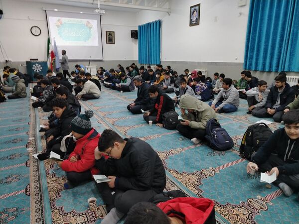 جشن میلاد حضرت زهرا (س) در دبیرستان شهید بهشتی 